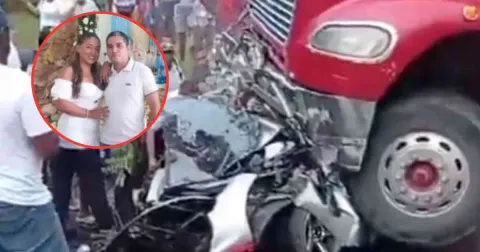 Dos menores sobreviven tras el brutal choque de un tráiler contra su vehículo, porque se bajaron a orinar