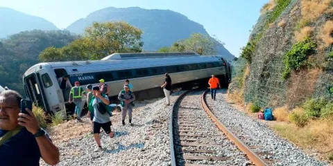 Aumenta a 13 muertos y 98 heridos por descarrilamiento de Tren Interoceánico en Oaxaca