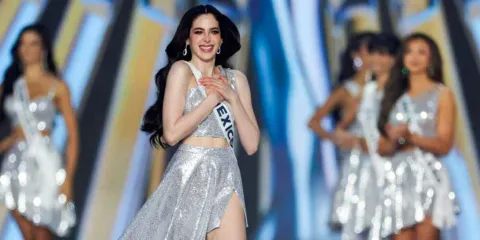 VIDEO. Fátima Bosch abandona entrevista en Telemundo tras preguntas por polémicas de Miss Universo