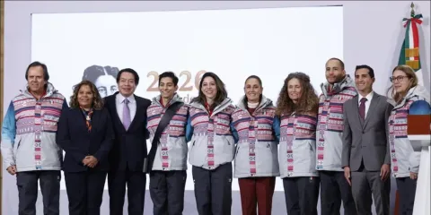 Claudia Sheinbaum encabeza el abanderamiento rumbo a los Juegos Olímpicos de Invierno Milán-Cortina 2026