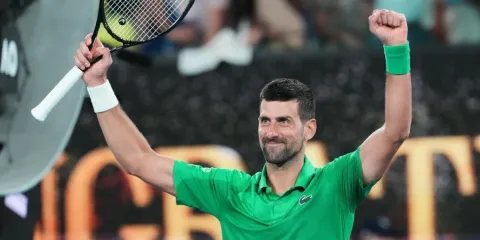 Novak Djokovic hace historia en el Abierto de Australia con 100 victorias