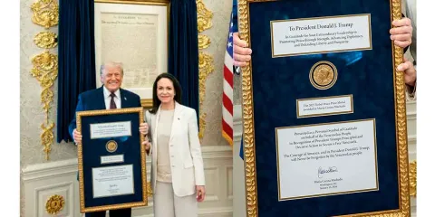 María Corina Machado entrega medalla del Nobel de la Paz a Trump tras reunión en la Casa Blanca