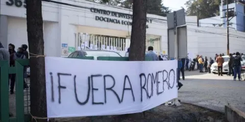 Remueven a Romero Tellaeche del CIDE; él se aferra al cargo