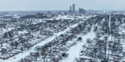 Tormenta invernal paraliza EE. UU. con apagones y miles de vuelos cancelados