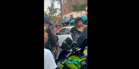 VIDEO. Niño propina tremendo "cachetadón" a ladrón tras recuperar su bicicleta. Acto divide opiniones