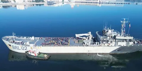 Dos buques de México arriban a La Habana con ayuda humanitaria para Cuba