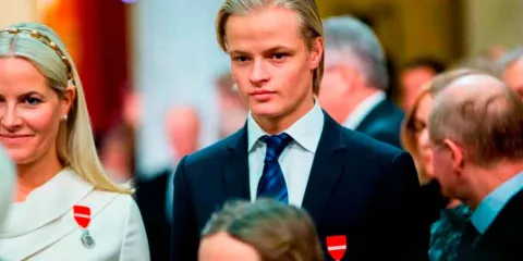 Escándalo sacude a la monarquía de Noruega: arrestan a Marius Borg Høiby por cargos de violación