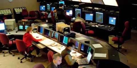 FAA reabre espacio aéreo en El Paso Texas, tras incursión de drones de carteles de la droga 