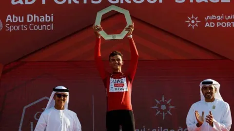 Isaac del Toro hace historia: primer mexicano campeón de un tour por etapas World Tour