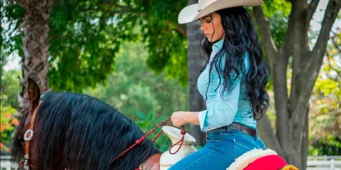 Livia Brito es vinculada a proceso tras agresión a fotógrafo