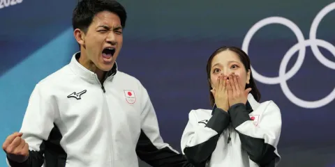 Miura Riku y Kihara Ryuichi hacen historia con el primer oro olímpico de Japón en patinaje artístico por parejas