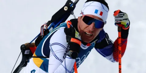 Quentin Fillon Maillet gana el oro en biatlón sprint 10 km en Milano Cortina 2026