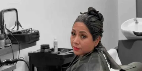 Senadora que se pintaba el cabello en estética dentro Senado afirma que compañeras la invitaron a hacerlo y ahora la dejan sola