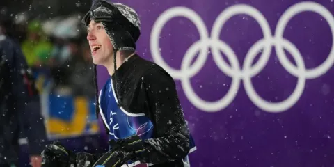 VIDEO. Tormod Frostad gana oro en freestyle big air en Milano Cortina 2026 y consolida el dominio de Noruega