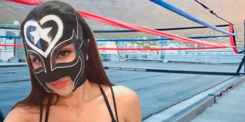 VIDEO. Estrellita de Plata anuncia su retiro de la lucha libre y revela su identidad