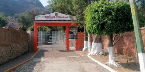 IMÁGENES SENSIBLES. Indignación por estudiante “tableado” en Tlayacapan