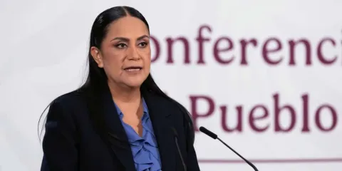 Ariadna Montiel sale de Bienestar y busca dirigir Morena