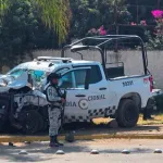 VIDEO. Patrulla de la GN choca con camioneta y mata a familia completa en Michoacán