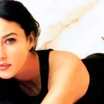 Monica Bellucci y la belleza atemporal que redefinió el cine europeo
