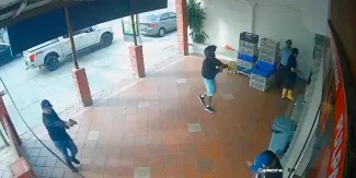 IMÁGENES SENSIBLES. Asesinan al futbolista Mario Pineida en Guayaquil en medio de la ola de violencia en Ecuador