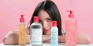 ¿Vale la pena el agua micelar? Beneficios y cómo usarla correctamente