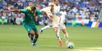 Bolivia vence a Surinam y jugadores elogian el Estadio Monterrey