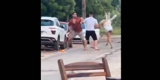 VIDEO. Discusión entre mujeres desata enfrentamiento entre hombres