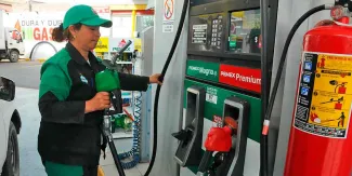 Gasolina y diésel siguen subiendo en México por conflicto en Irán