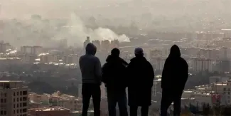 Civiles atrapados en la guerra: así viven los habitantes de Teherán los ataques contra Irán