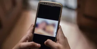 México firma acuerdo con Meta y TikTok para prevenir violencia digital contra mujeres