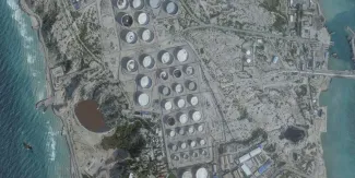 Trump presume devastador bombardeo en la isla iraní de Kharg: “Destruimos todos los objetivos militares”