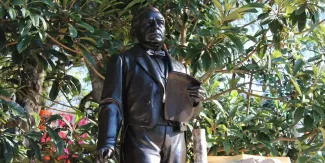 Ucrania analiza colocar estatua de Benito Juárez en Kiev en plena guerra con Rusia