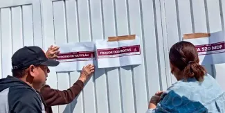 Vecinos de Tultitlán rebautizan calles con nombres de escándalos políticos en protesta