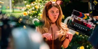 Creador de Euphoria 3 defiende escenas polémicas de Cassie Howard interpretada por Sydney Sweeney. 