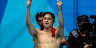 VIDEO. Osmar Olvera conquista bronce en Beijing 2026 y mantiene a México como sublíder mundial en clavados