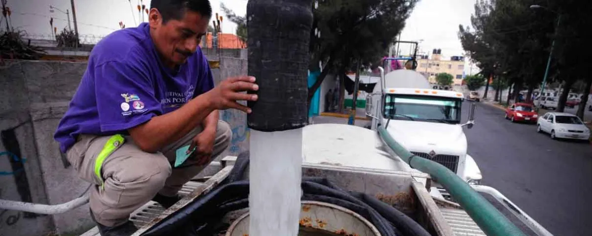 Reforma a la Ley General de Aguas desata bloqueos y tensión nacional
