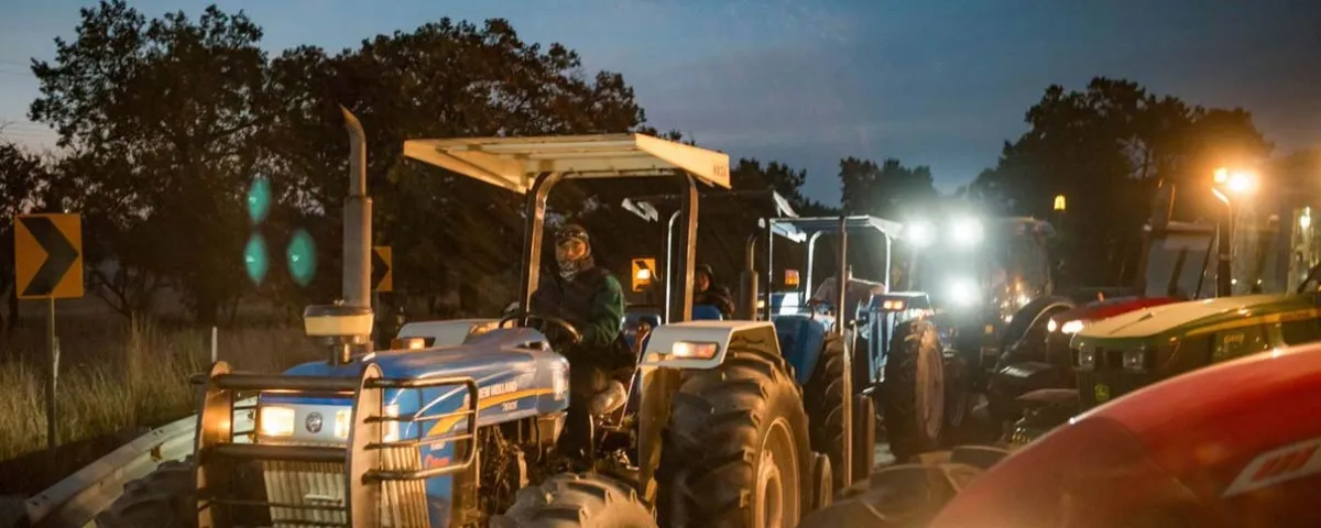 Campesinos de Tlaxcala se unen a Puebla y Veracruz en caravana rumbo a CDMX contra la Ley de Aguas