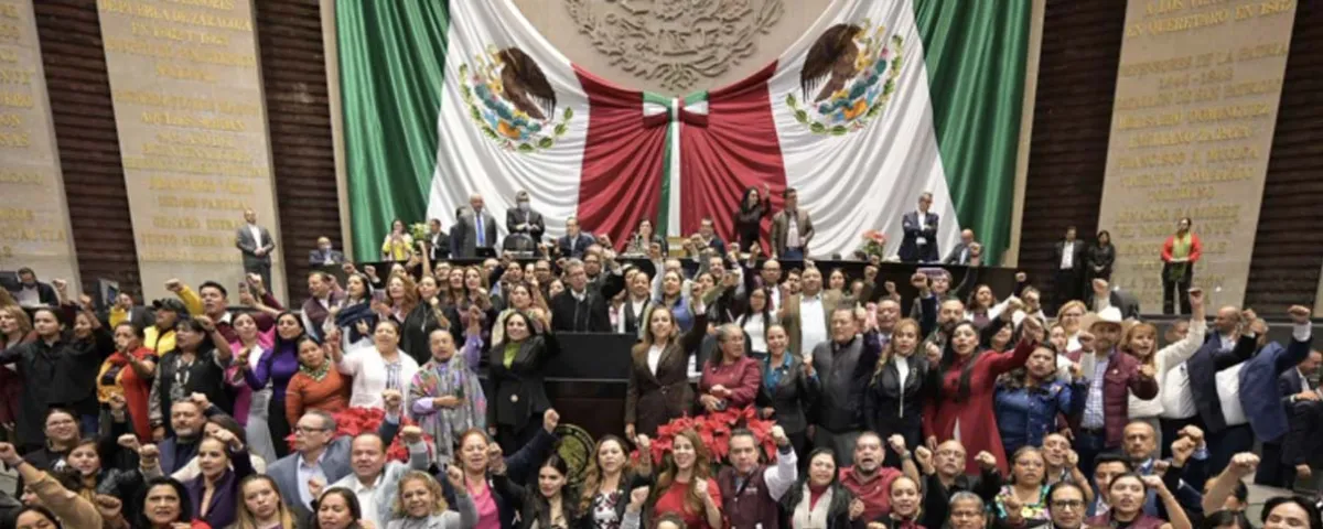 Segob festeja la aprobación de la Ley de Aguas 