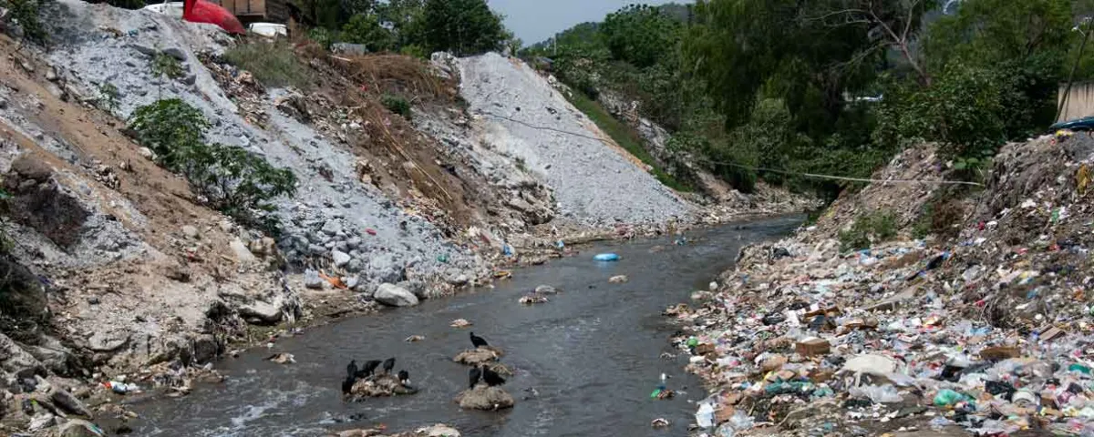 Trump acusa a México de representar una amenaza por el manejo del agua