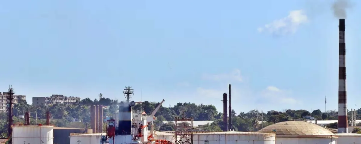 Cuba recibirá petróleo de México con permiso de Estados Unidos