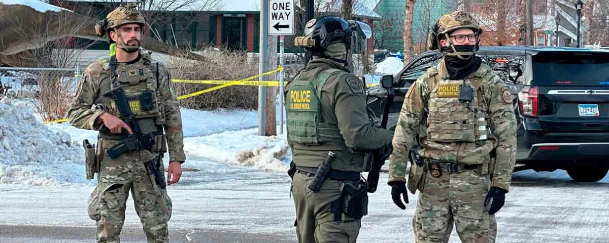 ICE es desafiado en Minneapolis; Trump responde con recorte presupuestal 