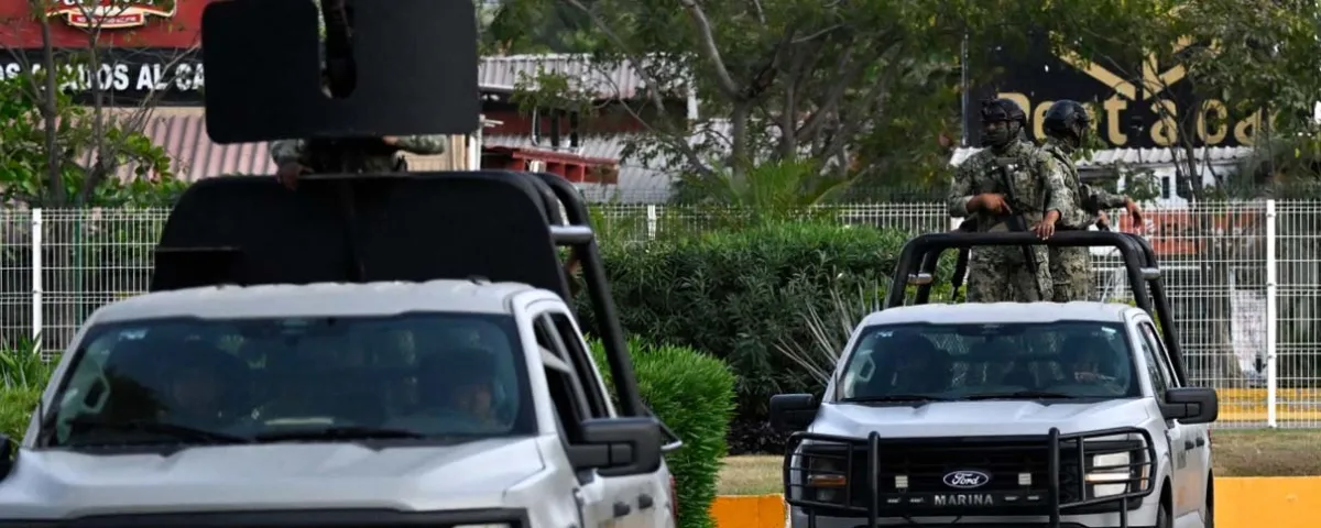 Fuga de reos en Puerto Vallarta: derriban portón tras operativo contra El Mencho