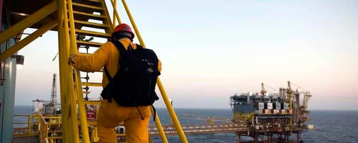 Pemex logra deuda mínima en 11 años y proyecta inversión histórica para 2026