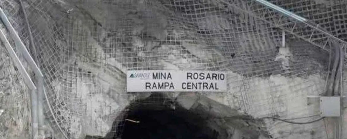 Hallan con vida a los 4 mineros atrapados en mina El Rosario. Inyectan oxigeno al lugar