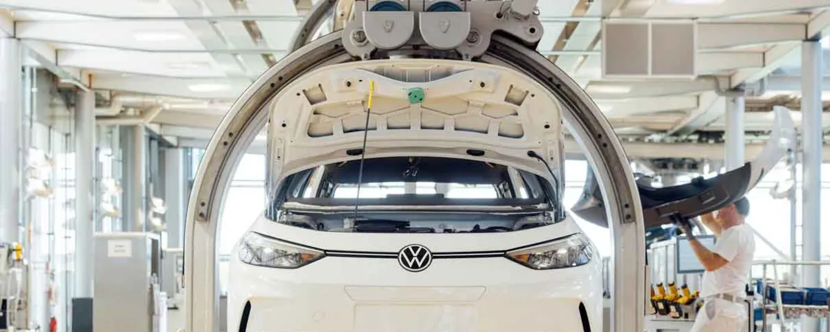 Volkswagen anuncia recorte de 50 mil empleos en Alemania para enfrentar crisis y competencia china