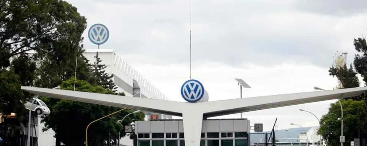Volkswagen Puebla no prevé despidos pese a reestructuración global, afirma Marcelo Ebrard