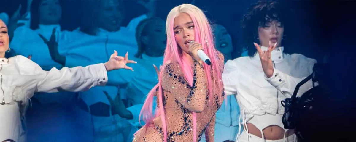 Karol G arrasa en México: abre tercera fecha en CDMX