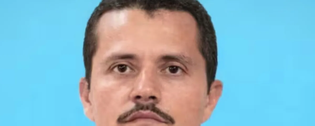 El líder del Cártel Jalisco Nueva Generación (CJNG), Nemesio Oseguera Cervantes, alias “El Mencho”, murió el 22 de febrero de 2026 durante un operativo militar en Tapalpa, Jalisco, encabezado por fuerzas federales mexicanas con apoyo de inteligencia de Estados Unidos.  El objetivo era su captura, pero resultó gravemente herido en un enfrentamiento armado con elementos del Ejército, la Guardia Nacional y otras corporaciones de seguridad. Según versiones oficiales, falleció a causa de las heridas mientras era