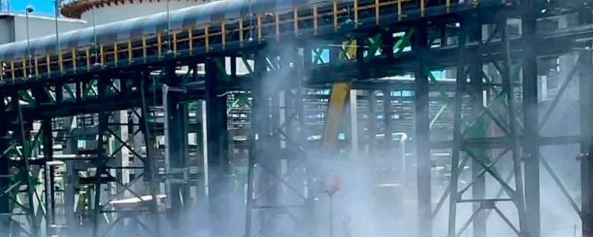 Reportan fuga de gas en refinería Olmeca y Pemex aclara que era vapor