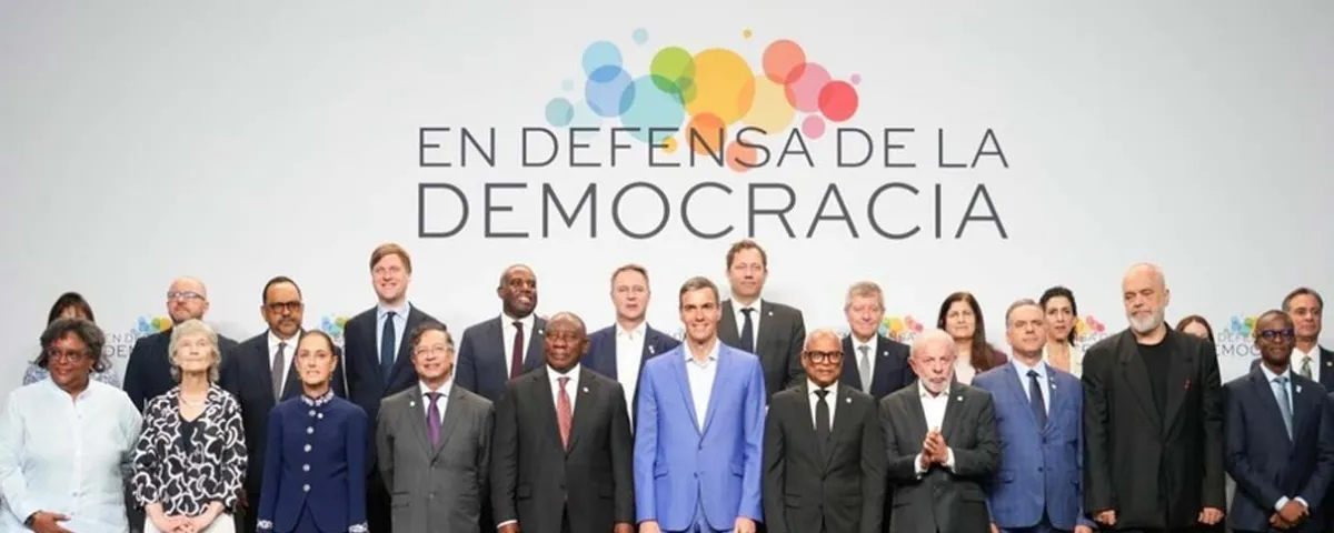 Sheinbaum llama a defender la democracia y la paz en Cumbre de Barcelona